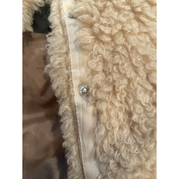 Vero Moda Barry Tiffany short teddy beige faux fur jacket - Picture 7 of 11